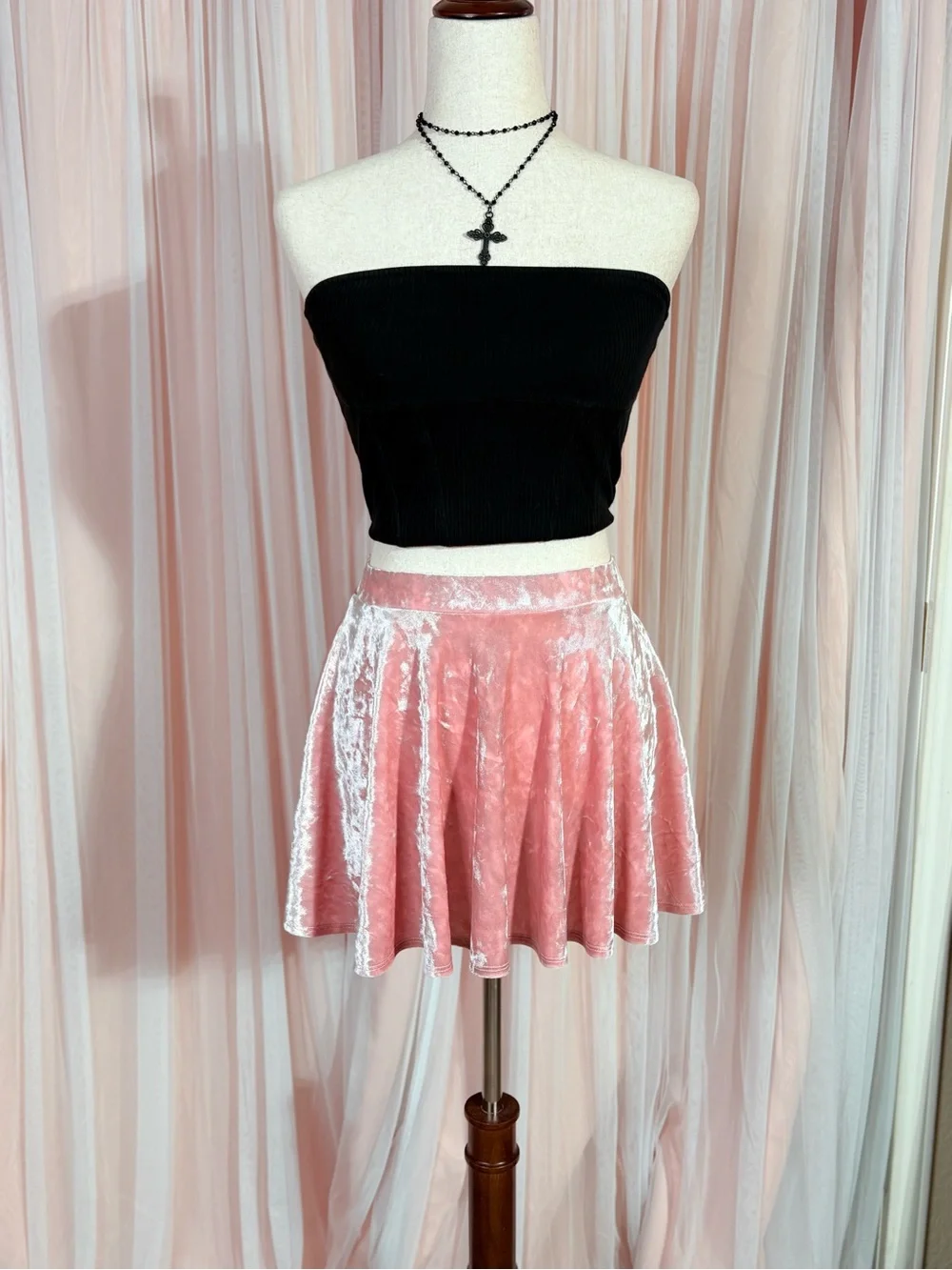 Forever 21 Velvet Pink Skater Skirt